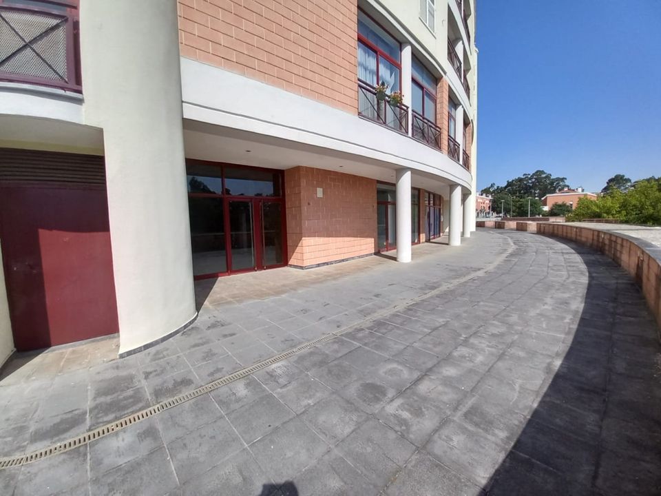 Erhvervsejendom i Oeiras, Lisbon - foto 3